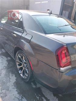 کرایسلەر 300